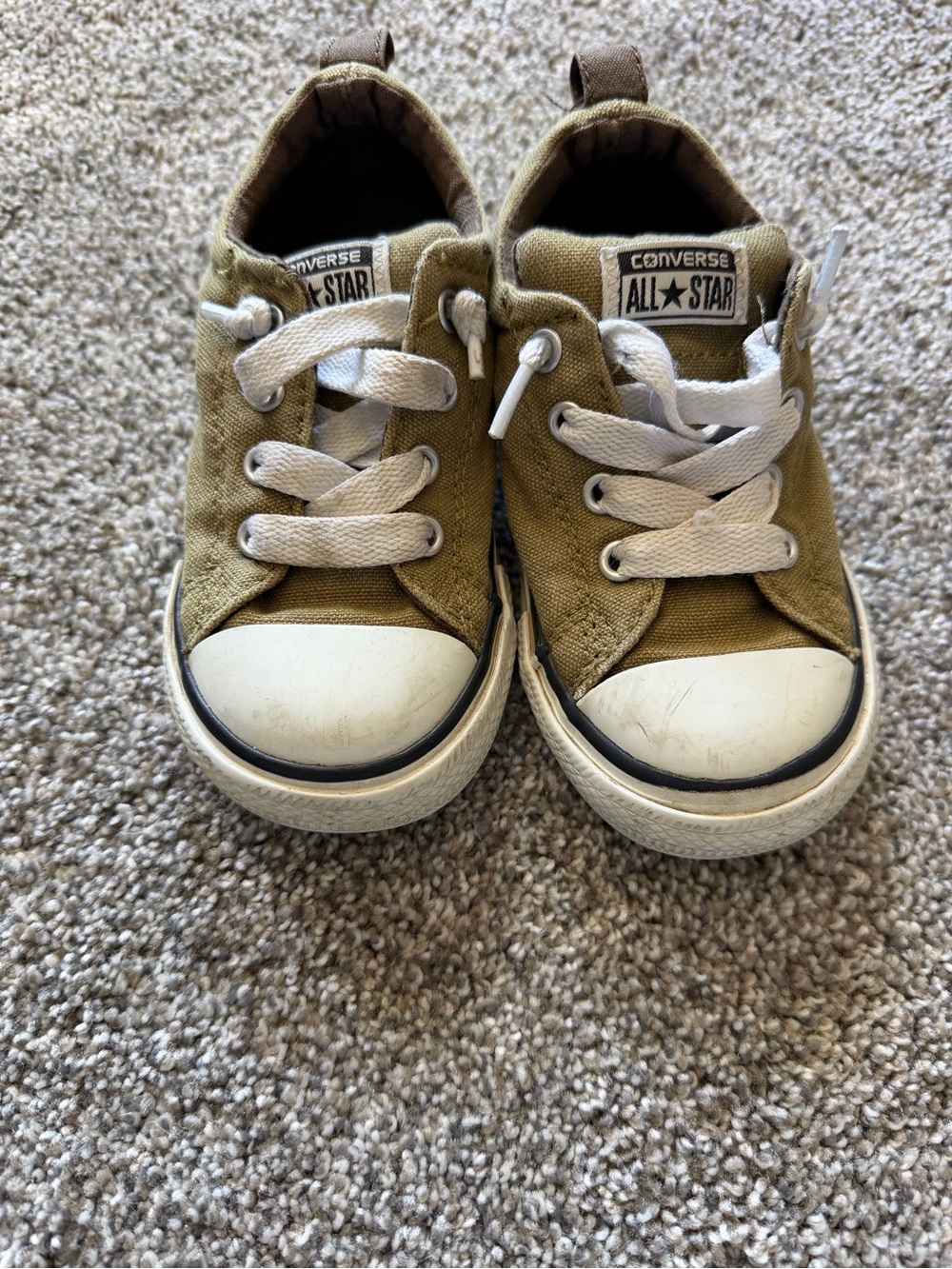 Converse Kids Low-Top Canvas Sneakers in Olive